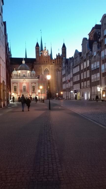 Apartment In Old Town - View Of Mariacki Church Gdańsk Buitenkant foto